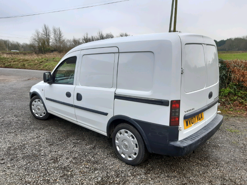 2006 ford e series van